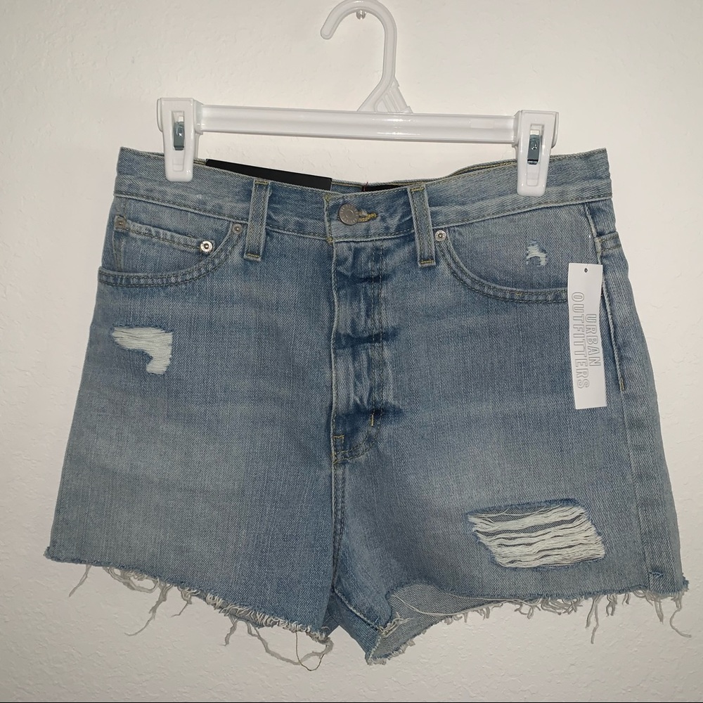 NWT BDG Girlfriend High-Waisted Denim Short